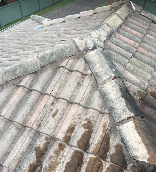 Before Roof Clean Up Service - Ware Painting Roofs In Gold Coast, QLD